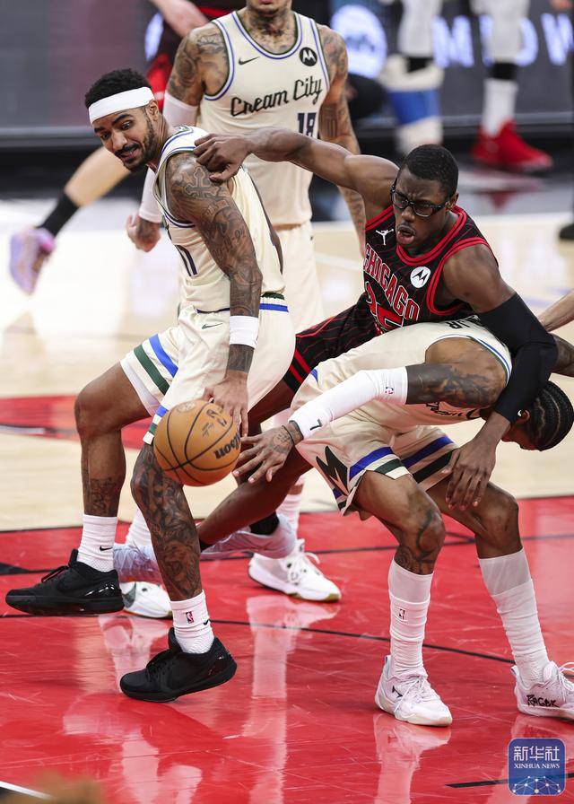 九游体育官网-赛地聚焦：NBA常规赛冲刺阶段热度飙升，密尔沃基雄鹿刷新队史纪录，压力陡增，轮换策略成焦点的简单介绍